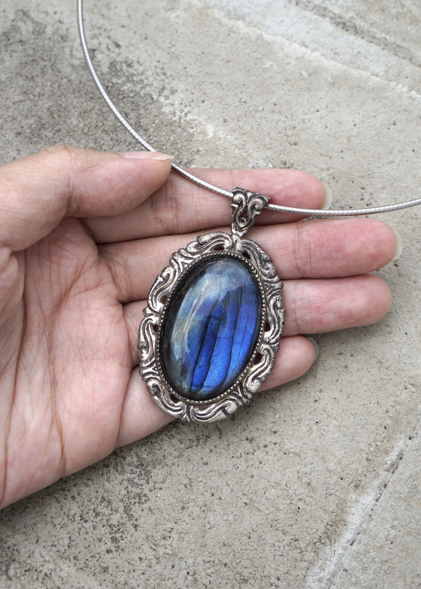 Labradorite Vintage Pendant